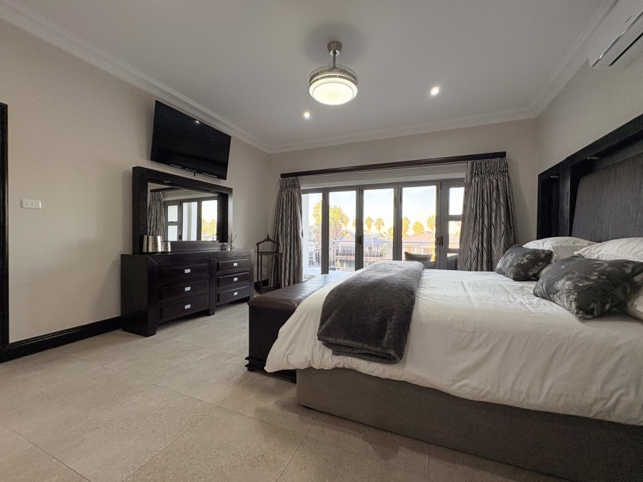 5 Bedroom Property for Sale in Marina Martinique Eastern Cape